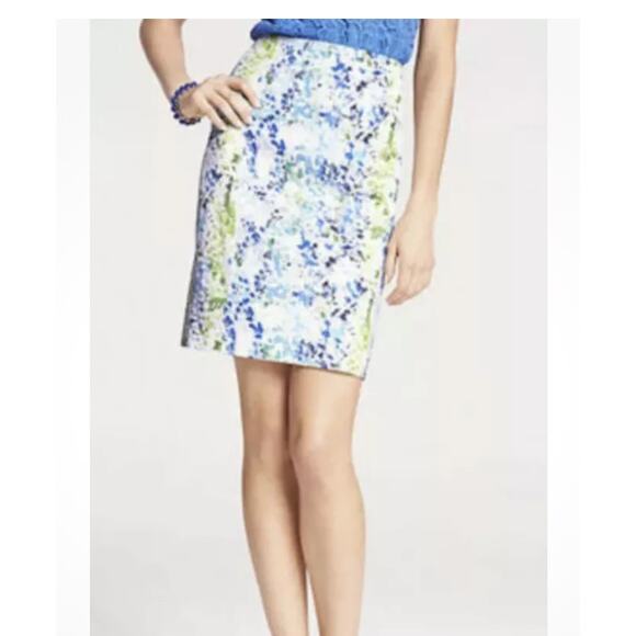 Ann Taylor Watercolor Pencil Skirt | Pastel Blue Green | Size 2 - Picture 1 of 8